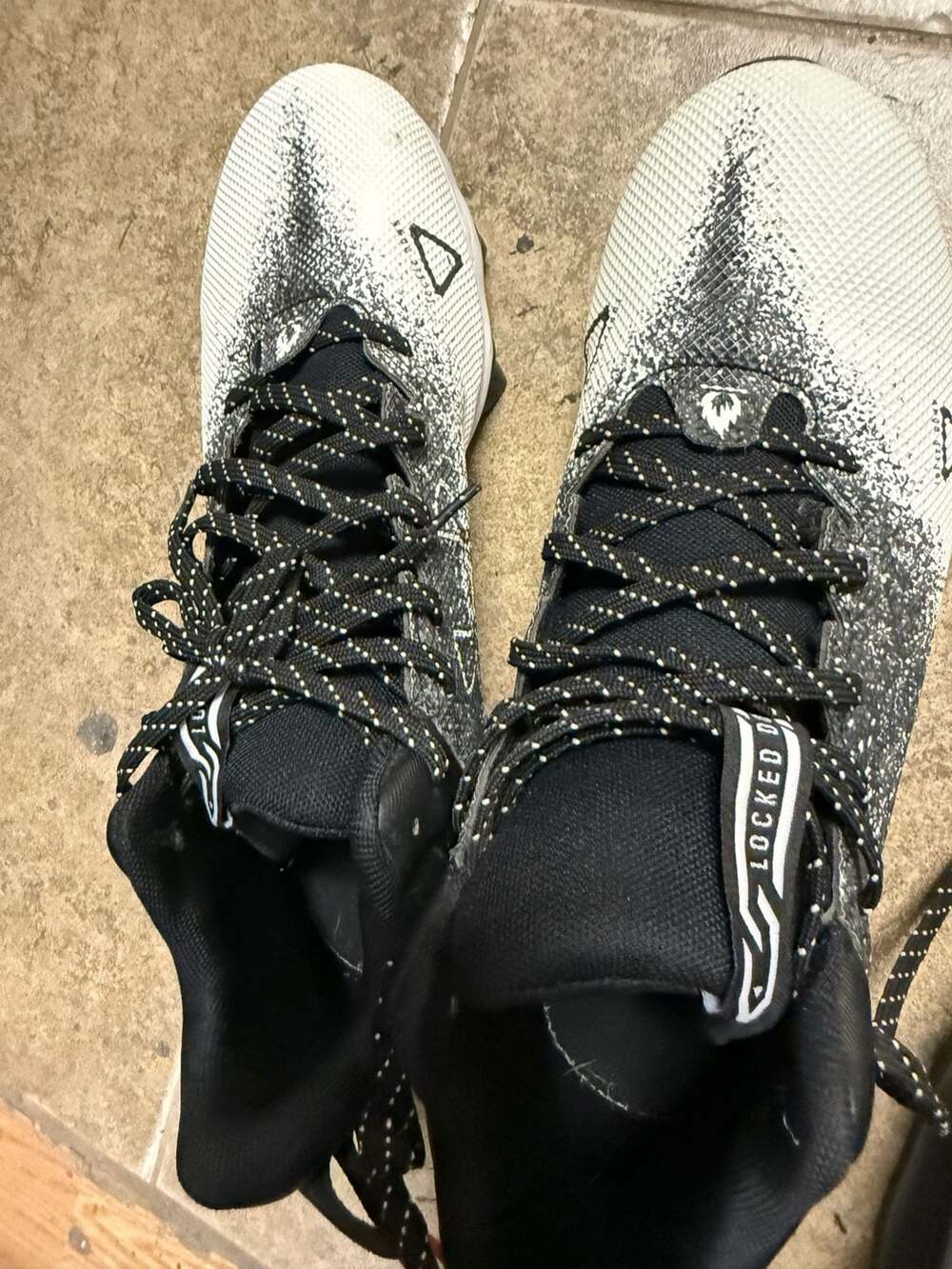 Under Armour Spotlight Franchise 2.0 RM Football Cleats Black/White